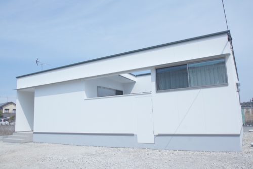 ワンちゃんも喜ぶ！中庭のある平屋のお家