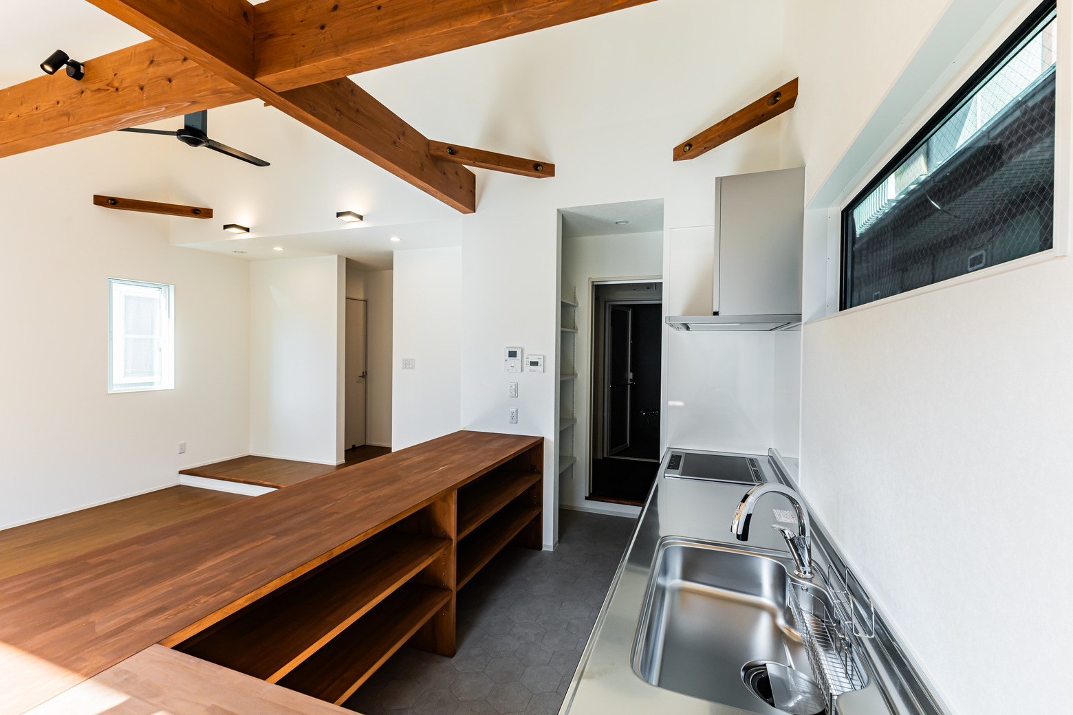 木のぬくもりがあふれる2階建てのお家