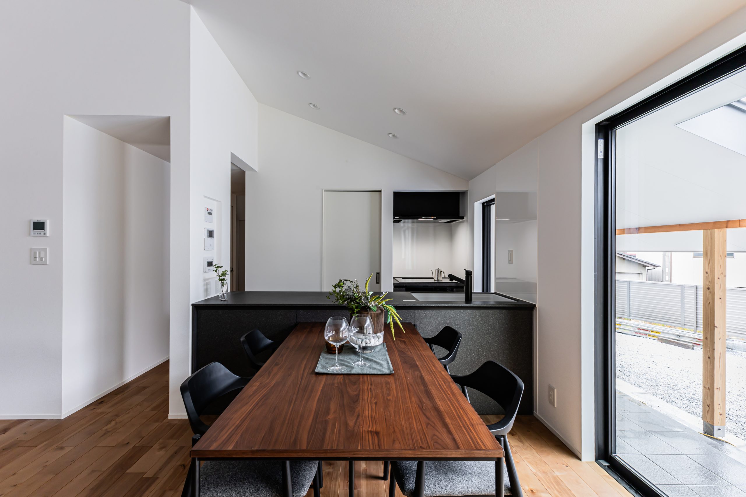 eaves&veranda HOUSE