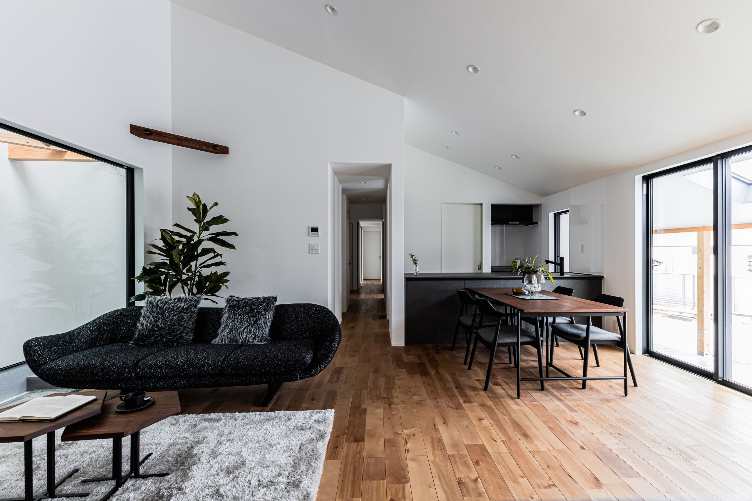 eaves&veranda HOUSE