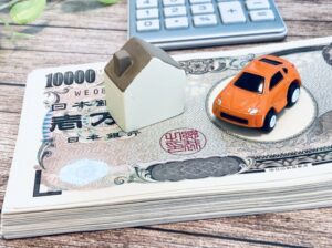 お金と車と家