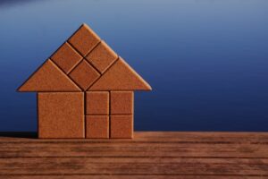 シンプルな家の模型