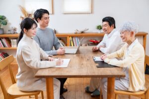 家族会議の様子